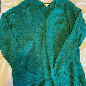 Green oversized sweater
